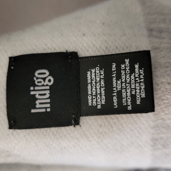 Indigo Blanket Scarf - Picture 7 of 8